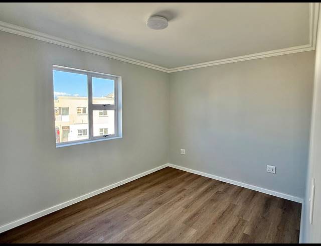 2 BEDROOM APARTMENT TO LET IN SUNNINGDALE